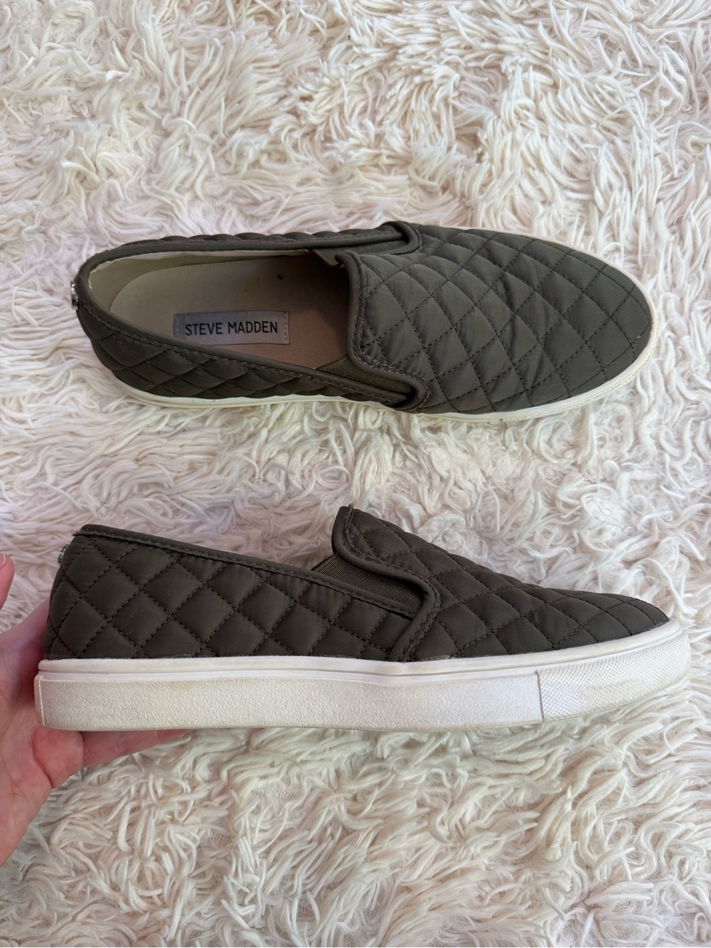 Steve Madden Quilted Slip On Sneakers Olive Green Casual Shoes Women’s Size 8
